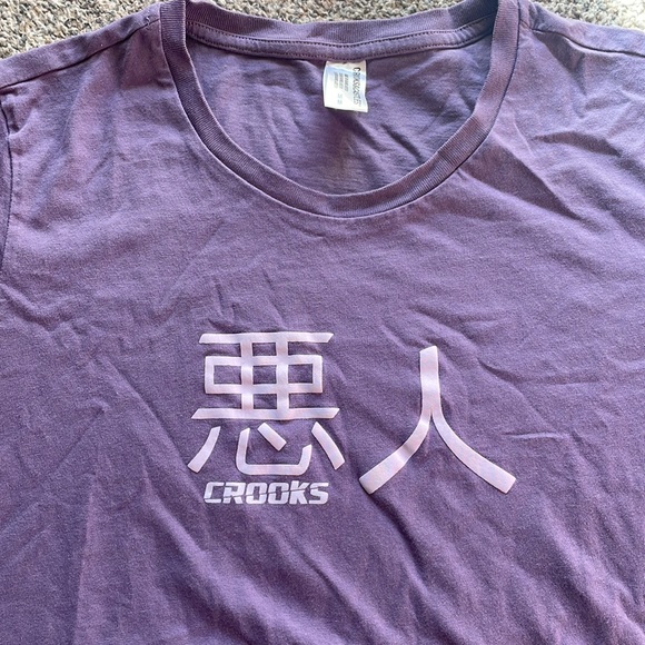 NWOT Crooks&Castles Med tee - Picture 2 of 4